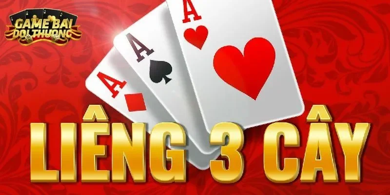 Quan sát nét mặt và thao tác đánh bài của đối thủ